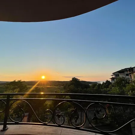 велека бийч 아파트 시네모레츠